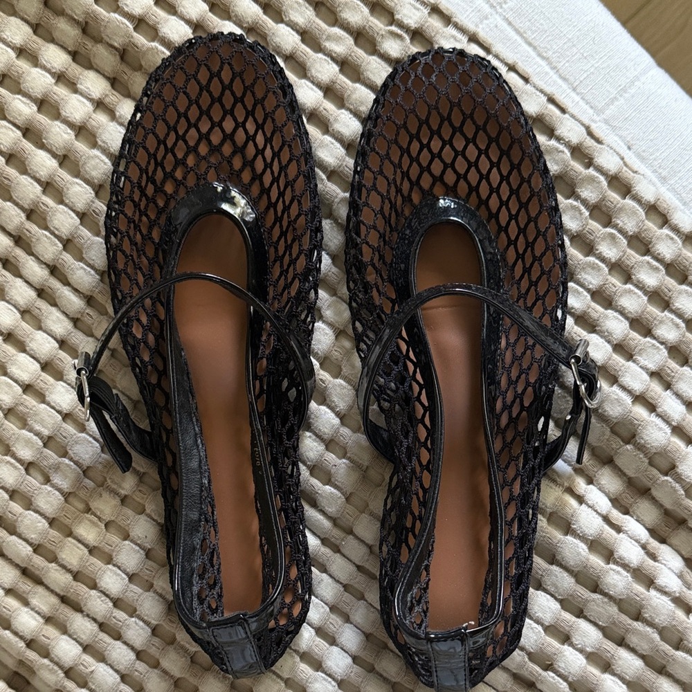 Black Mesh Women's Flats
